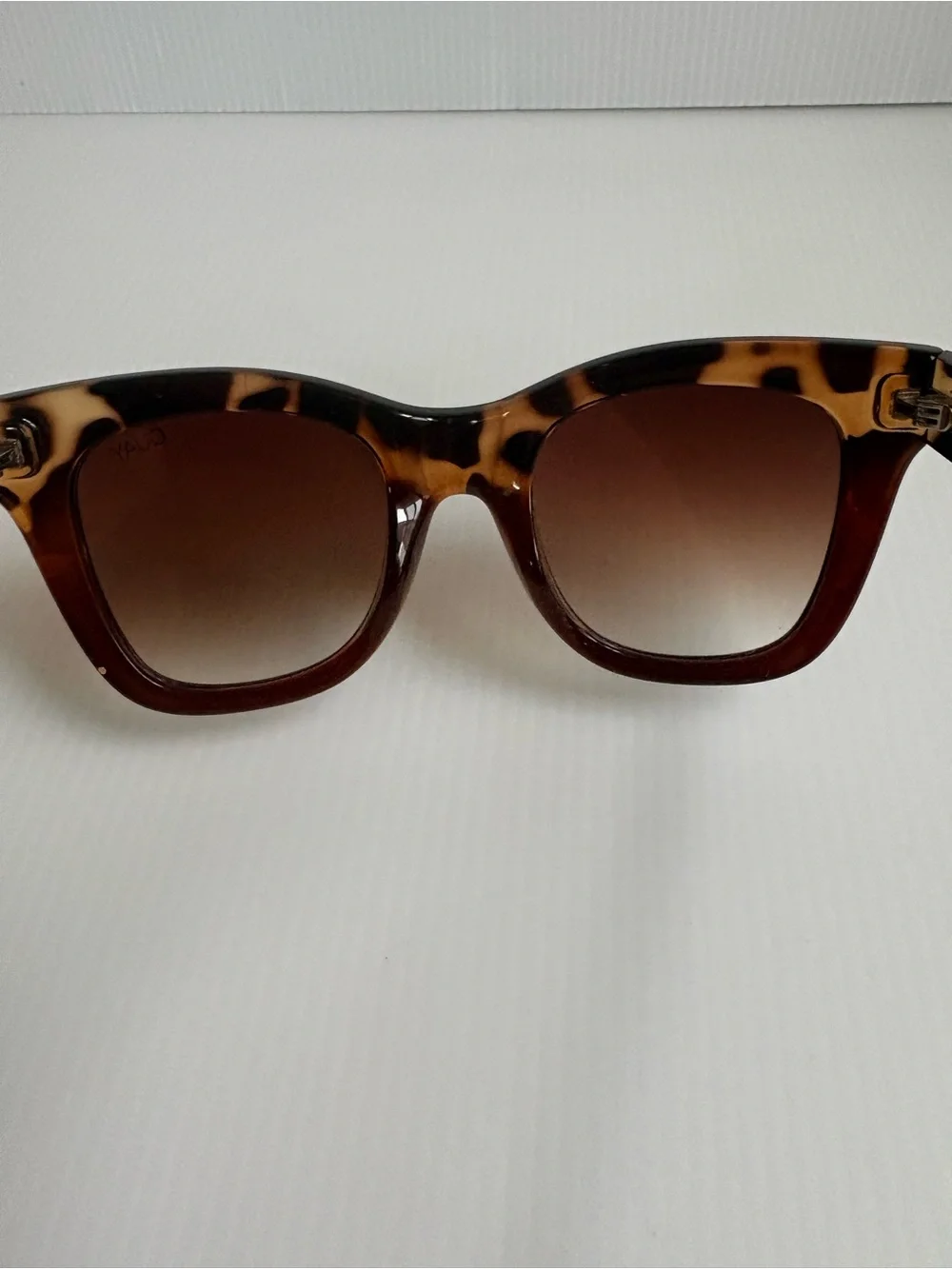 Quay Australia ever After Tortoiseshell Oversized Sunglasses Brown Gradient